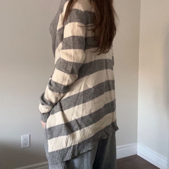 Banana Republic - Striped Lambswool Cardigan: Women's Size M - Picture 4 of 9